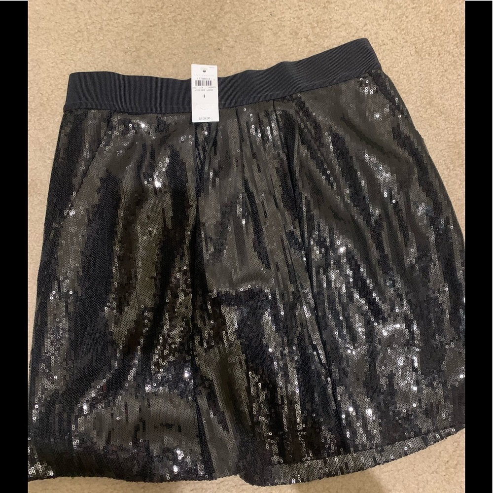 Ann Taylor black sequin skirt with pockets!